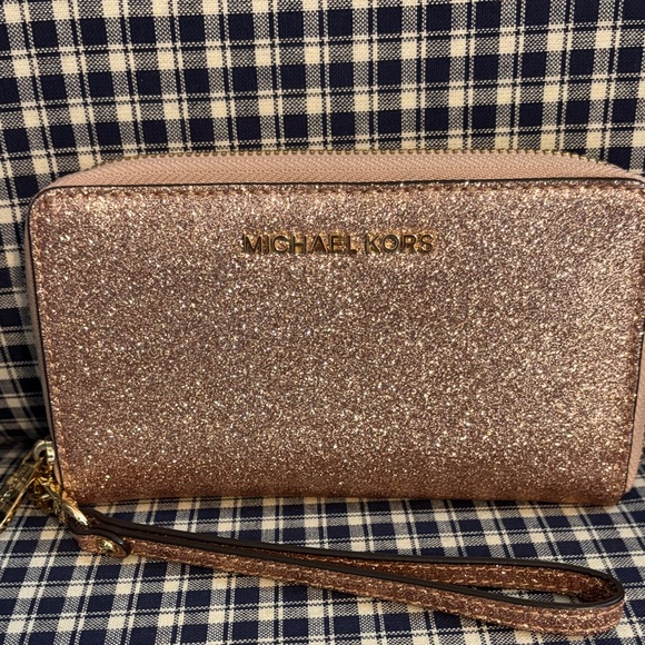 Michael Kors Handbags - Michael Kors Sparkling Rose Gold Wristlet/phone case